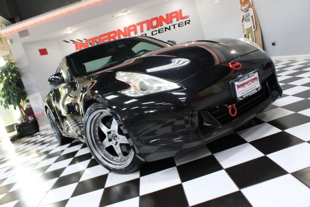 used 2009 Nissan 370Z car, priced at $15,990