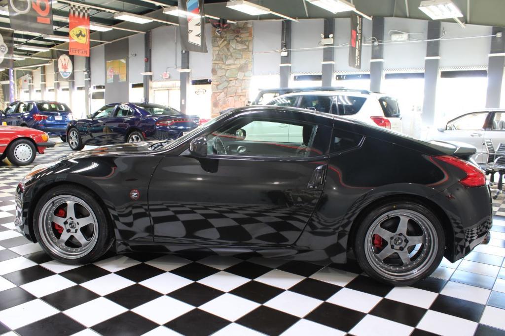 used 2009 Nissan 370Z car, priced at $15,990