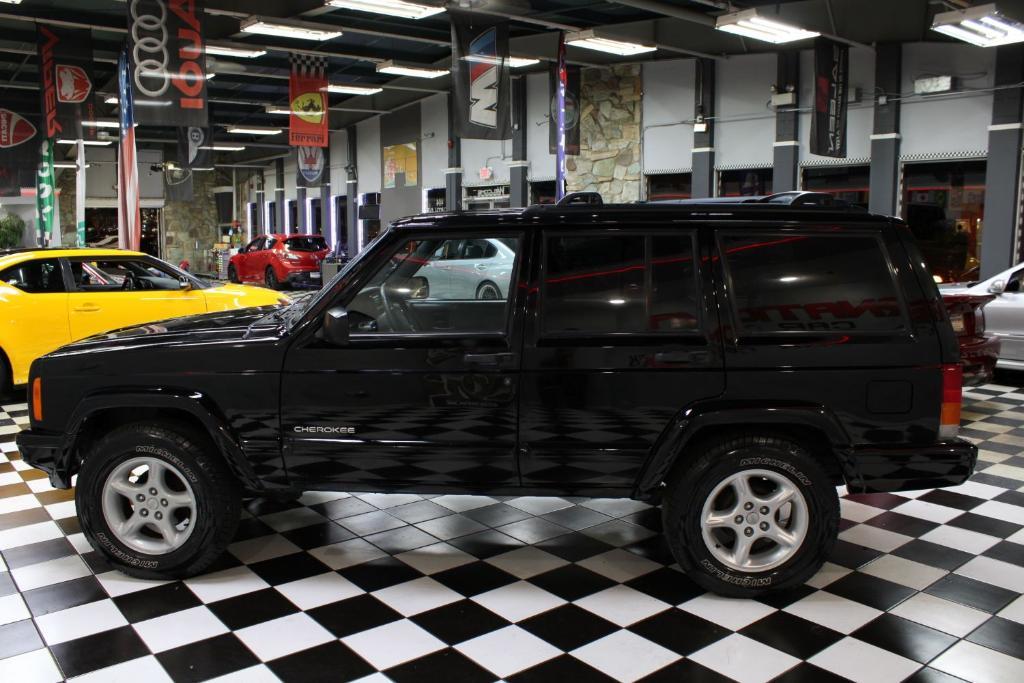 used 2001 Jeep Cherokee car, priced at $9,990