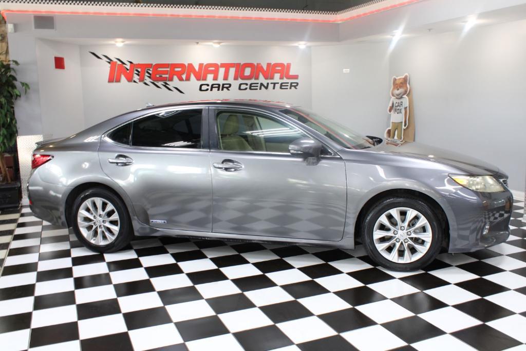 used 2014 Lexus ES 300h car, priced at $16,890