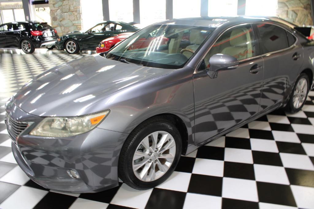 used 2014 Lexus ES 300h car, priced at $16,890