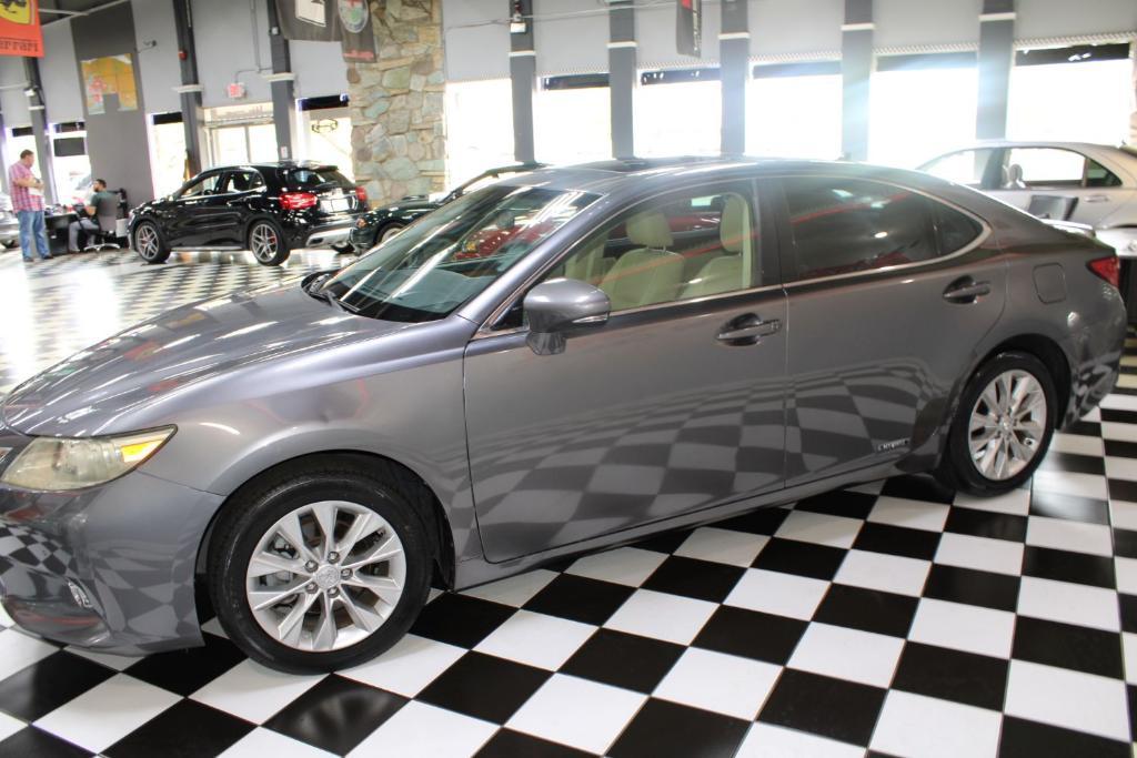 used 2014 Lexus ES 300h car, priced at $16,890