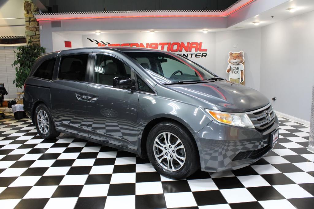 used 2013 Honda Odyssey car, priced at $9,990