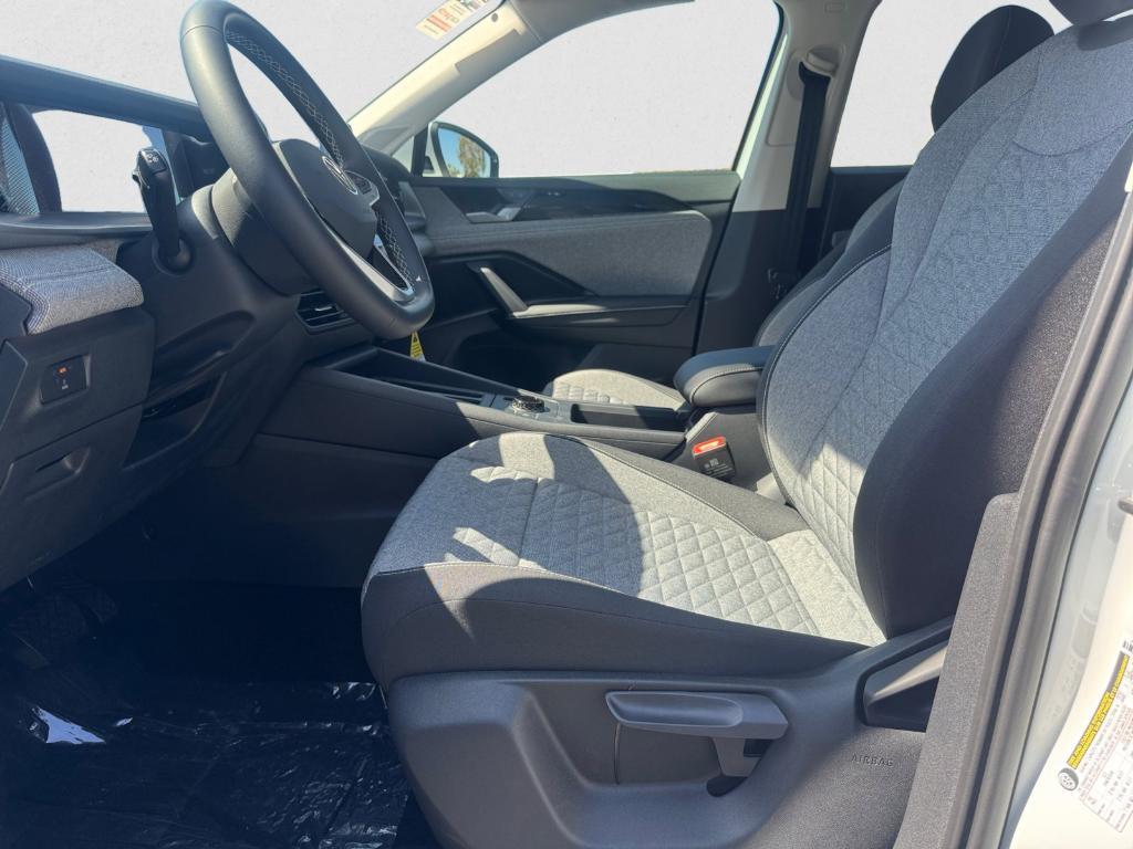 new 2025 Volkswagen Tiguan car, priced at $28,054