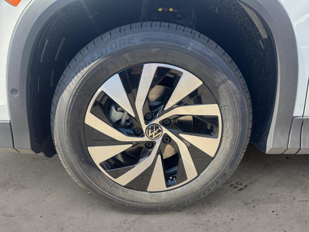 new 2025 Volkswagen Tiguan car, priced at $28,054