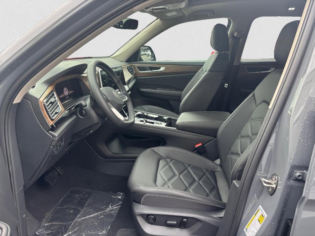 new 2026 Volkswagen Atlas car, priced at $47,728