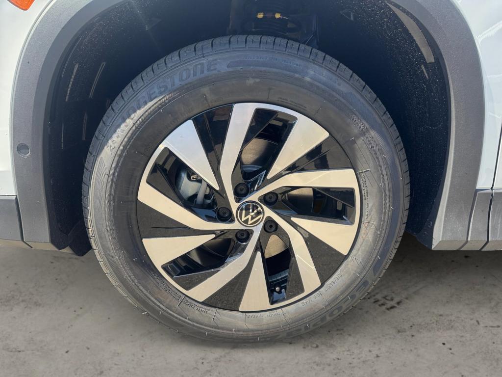 new 2025 Volkswagen Tiguan car, priced at $28,537