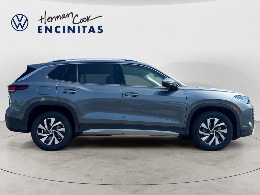 new 2025 Volkswagen Tiguan car, priced at $27,949