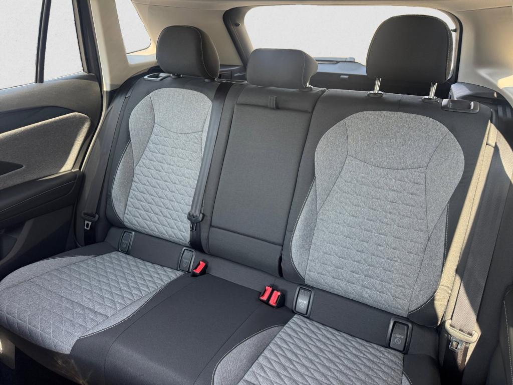 new 2025 Volkswagen Tiguan car, priced at $27,949