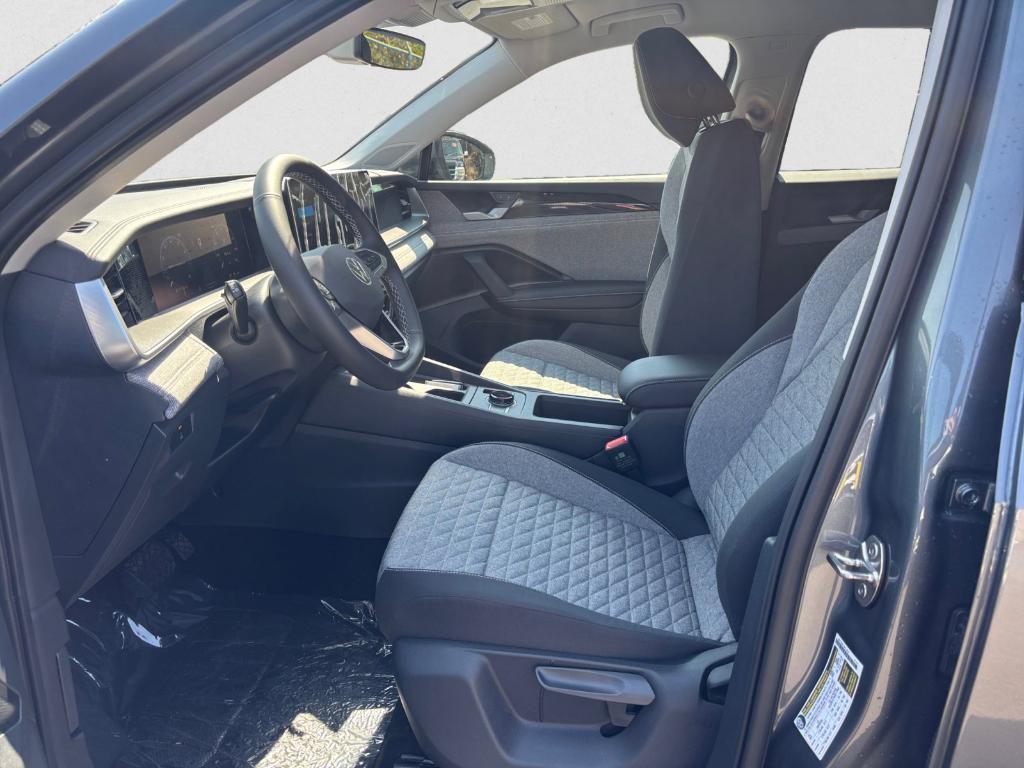 new 2025 Volkswagen Tiguan car, priced at $30,232