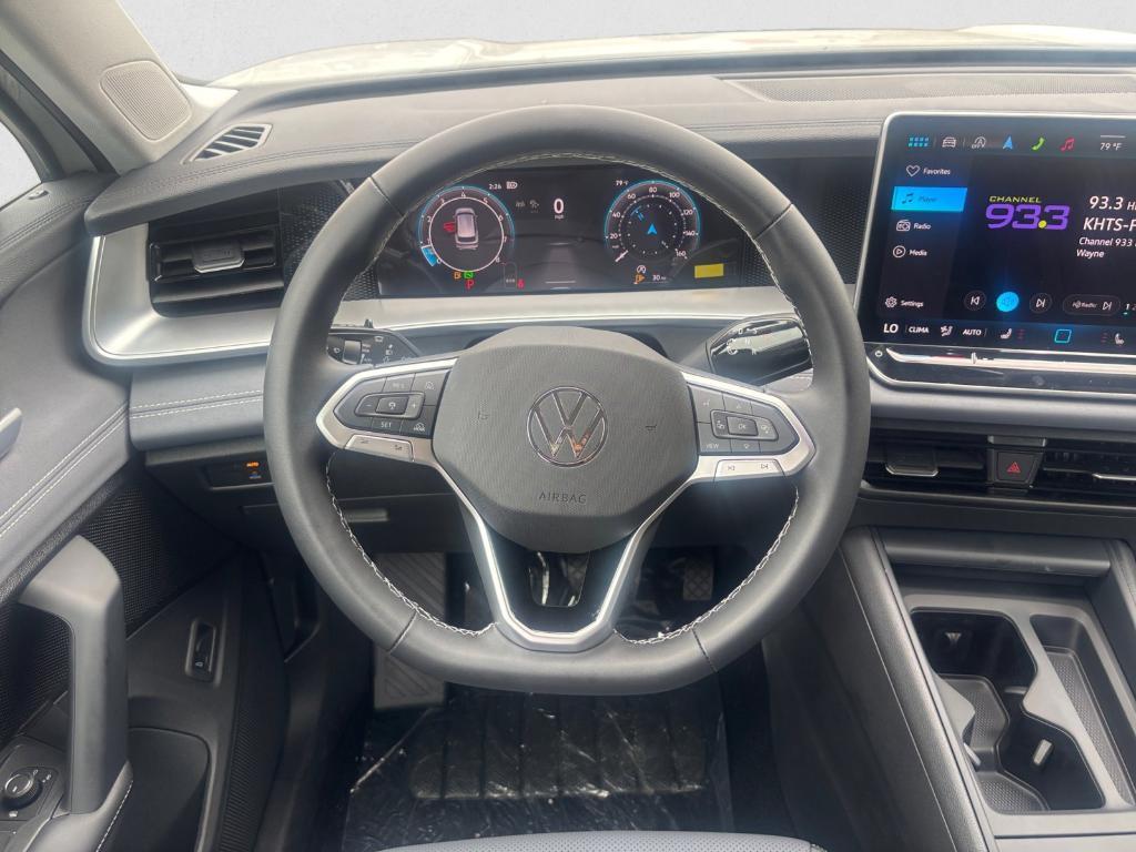 new 2025 Volkswagen Tiguan car, priced at $33,579