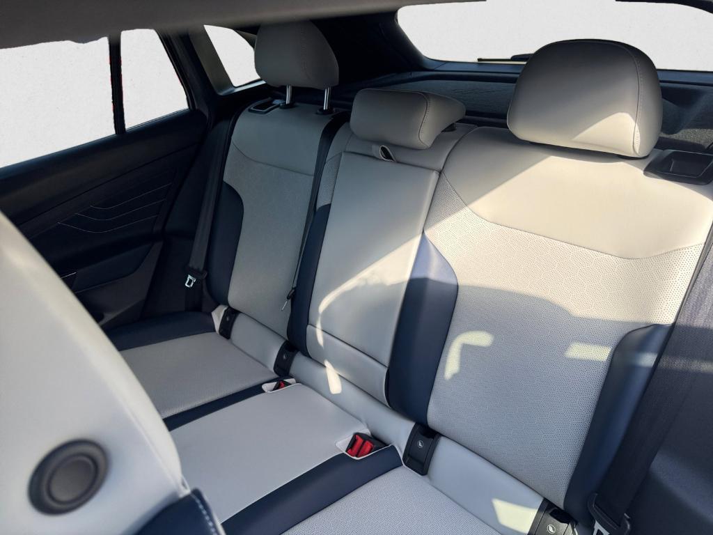 new 2025 Volkswagen ID.4 car, priced at $50,040