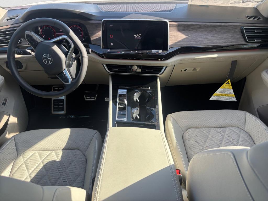 new 2025 Volkswagen Atlas car, priced at $48,405