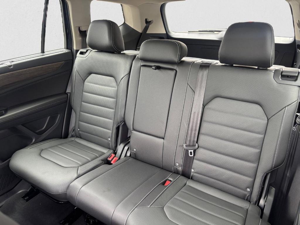 new 2025 Volkswagen Atlas car, priced at $43,566