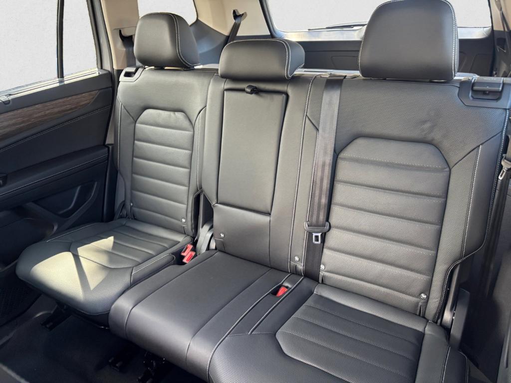 new 2025 Volkswagen Atlas car, priced at $43,566