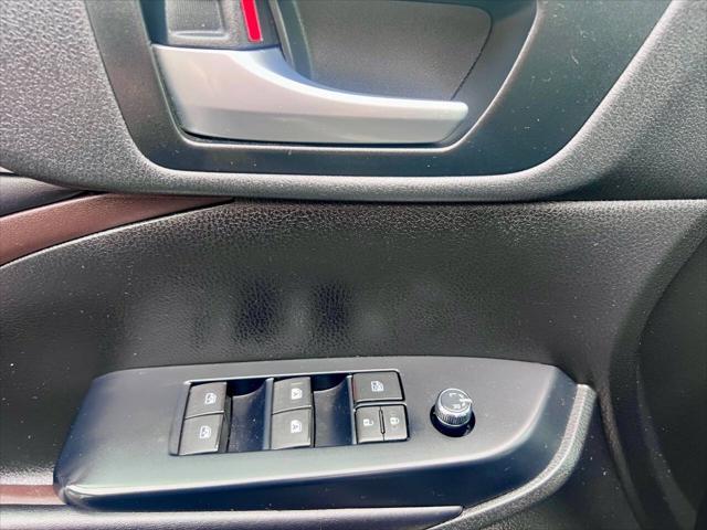 used 2019 Toyota Highlander car, priced at $23,990
