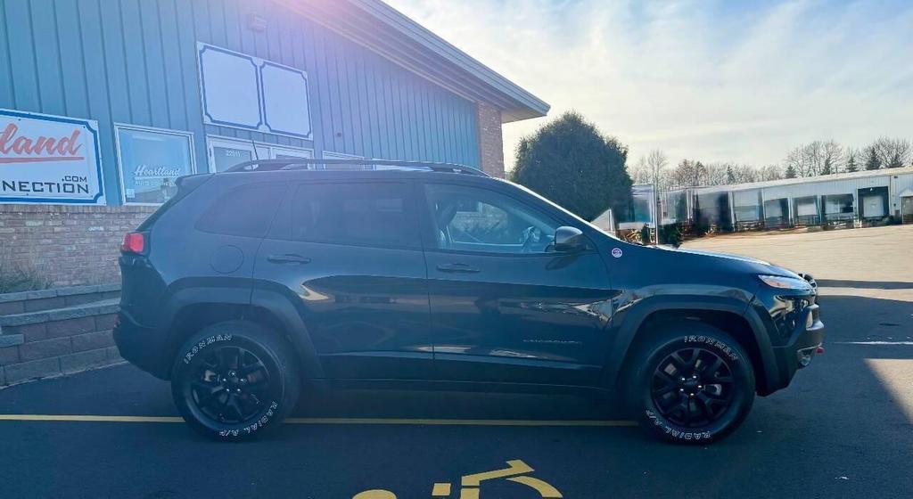 used 2016 Jeep Cherokee car, priced at $11,990