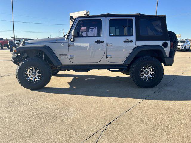 used 2015 Jeep Wrangler Unlimited car, priced at $16,885