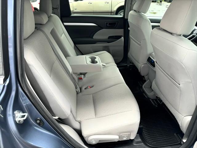 used 2016 Toyota Highlander car, priced at $14,350