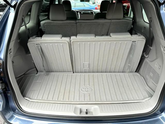 used 2016 Toyota Highlander car, priced at $14,350