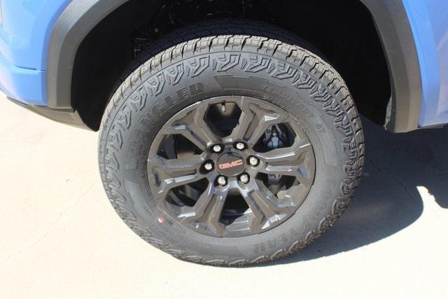 new 2025 GMC Canyon car, priced at $41,075