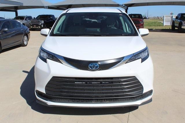 used 2022 Toyota Sienna car, priced at $37,950