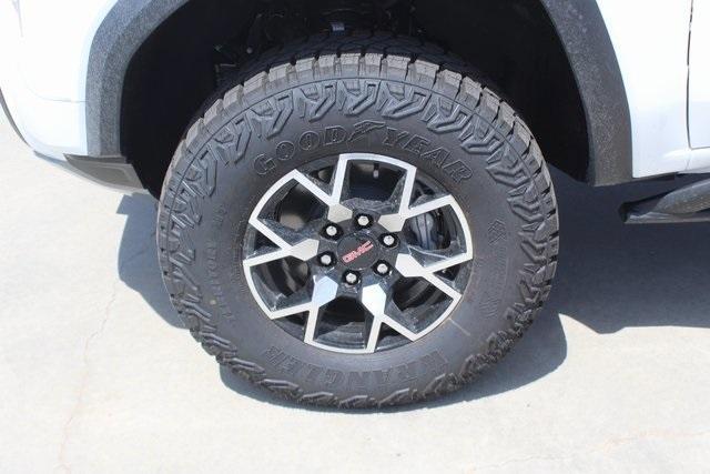 new 2025 GMC Canyon car, priced at $57,419