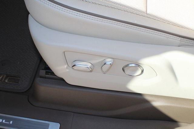 new 2025 GMC Yukon car, priced at $97,719
