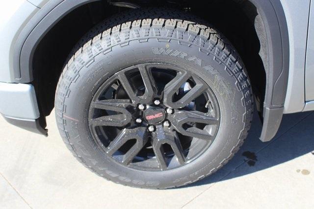 new 2025 GMC Sierra 1500 car, priced at $50,604