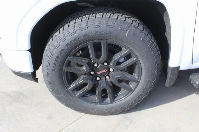 new 2025 GMC Sierra 1500 car, priced at $60,340