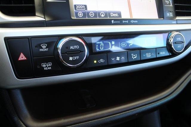used 2019 Toyota Highlander car, priced at $29,950