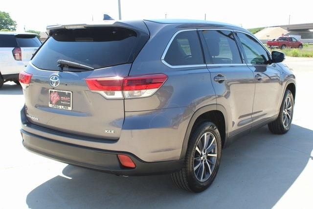 used 2019 Toyota Highlander car, priced at $29,950