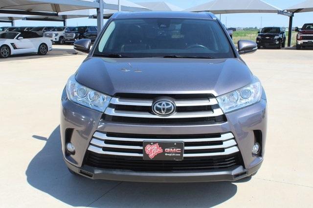 used 2019 Toyota Highlander car, priced at $29,950