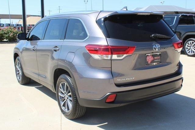 used 2019 Toyota Highlander car, priced at $29,950