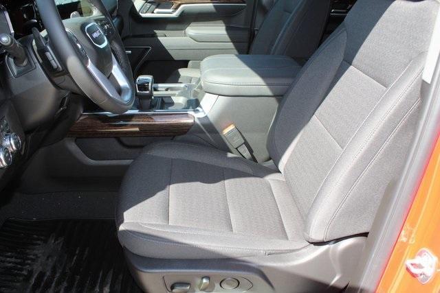 new 2025 GMC Sierra 1500 car, priced at $58,005