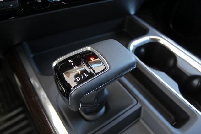 new 2025 GMC Sierra 1500 car, priced at $58,005