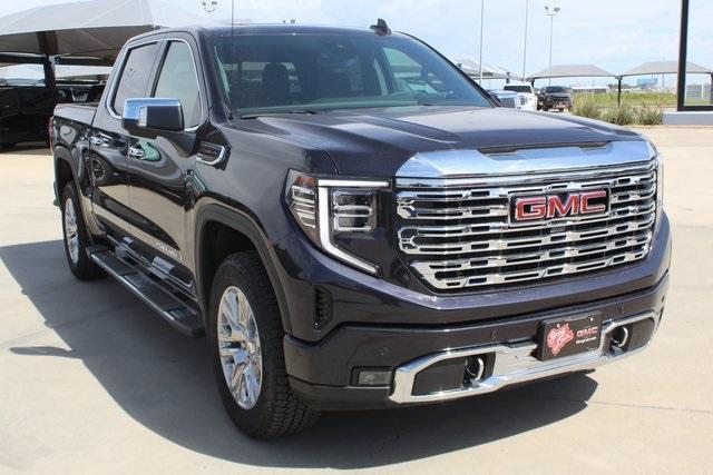new 2025 GMC Sierra 1500 car, priced at $69,600