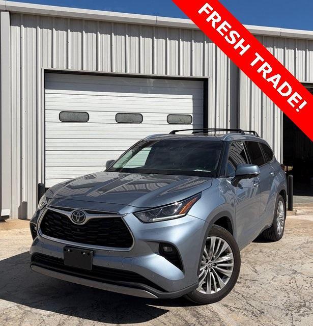 used 2024 Toyota Highlander car, priced at $47,950