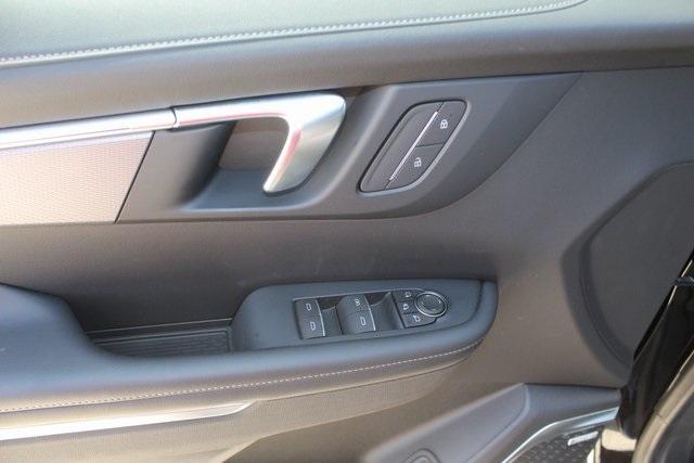 used 2025 Buick Enclave car, priced at $49,950
