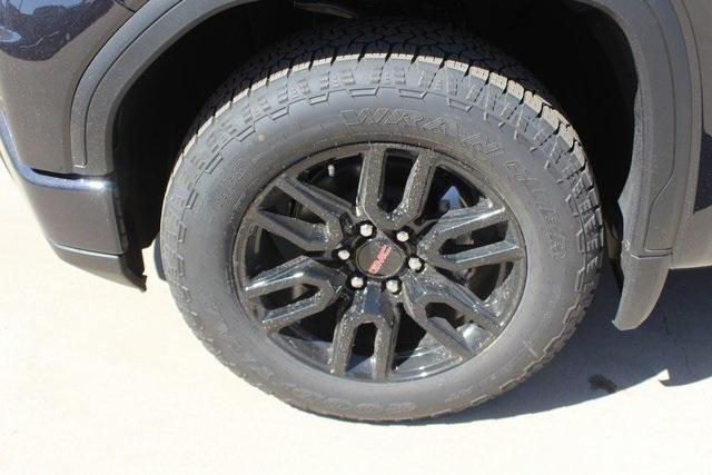 new 2025 GMC Sierra 1500 car, priced at $45,939