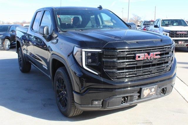 new 2025 GMC Sierra 1500 car, priced at $52,460