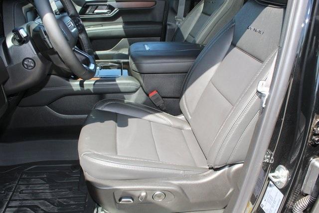new 2025 GMC Yukon car, priced at $87,209