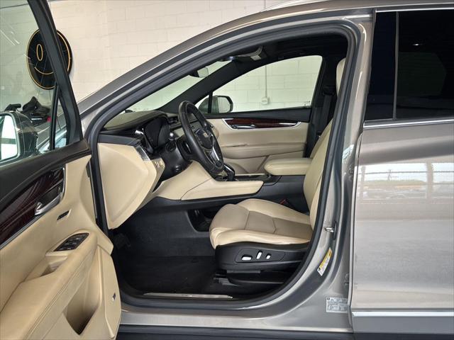 used 2018 Cadillac XT5 car, priced at $23,990