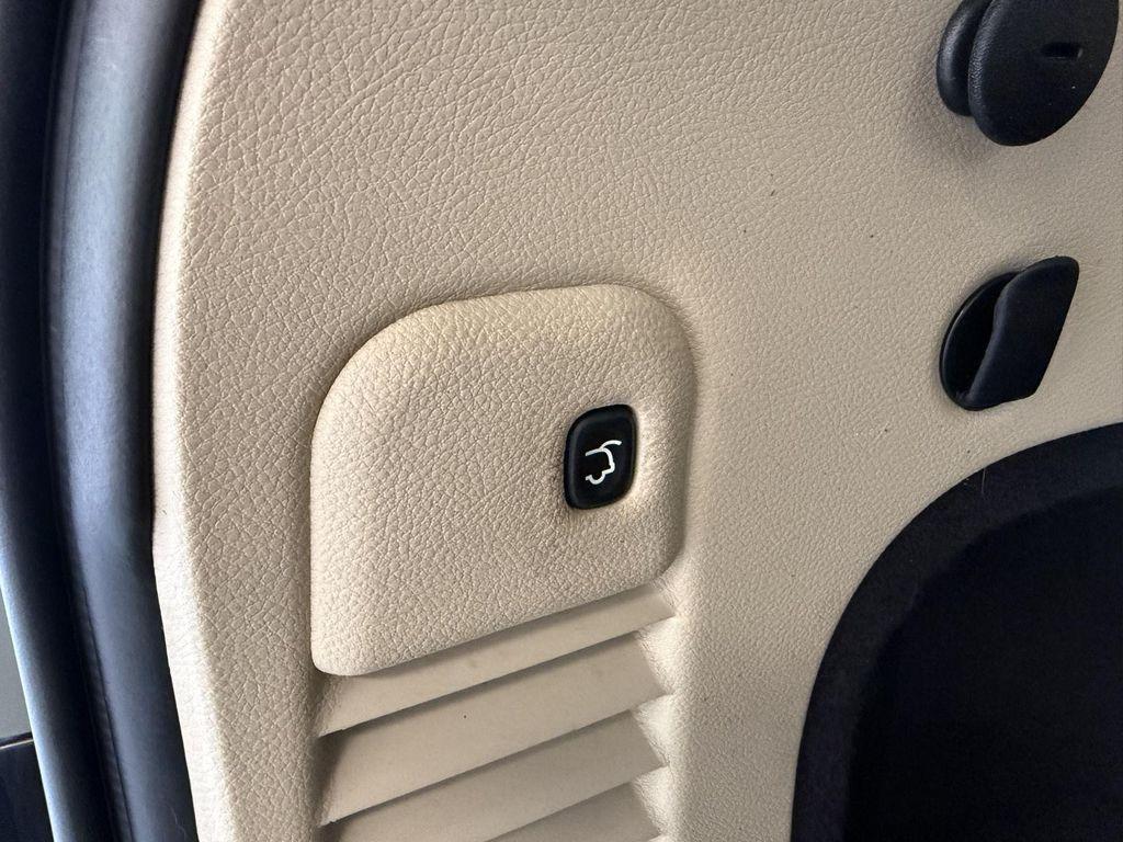 used 2016 Jeep Grand Cherokee car, priced at $14,590