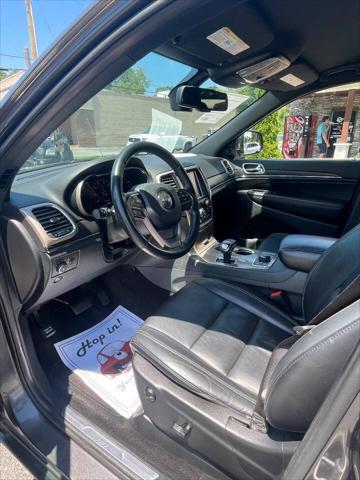 used 2015 Jeep Grand Cherokee car, priced at $14,900