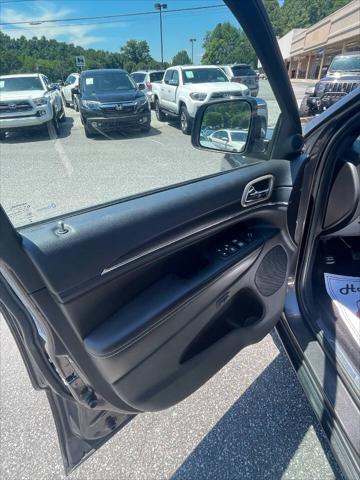 used 2015 Jeep Grand Cherokee car, priced at $14,900