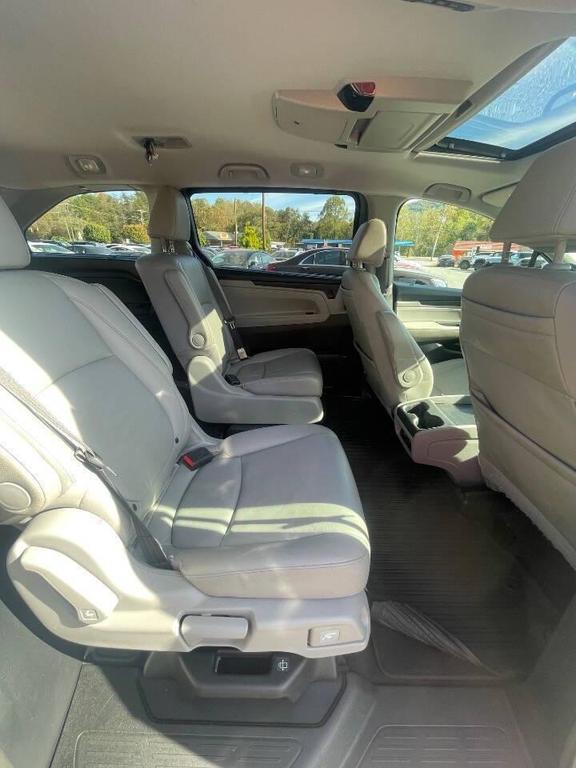used 2018 Honda Odyssey car, priced at $17,900