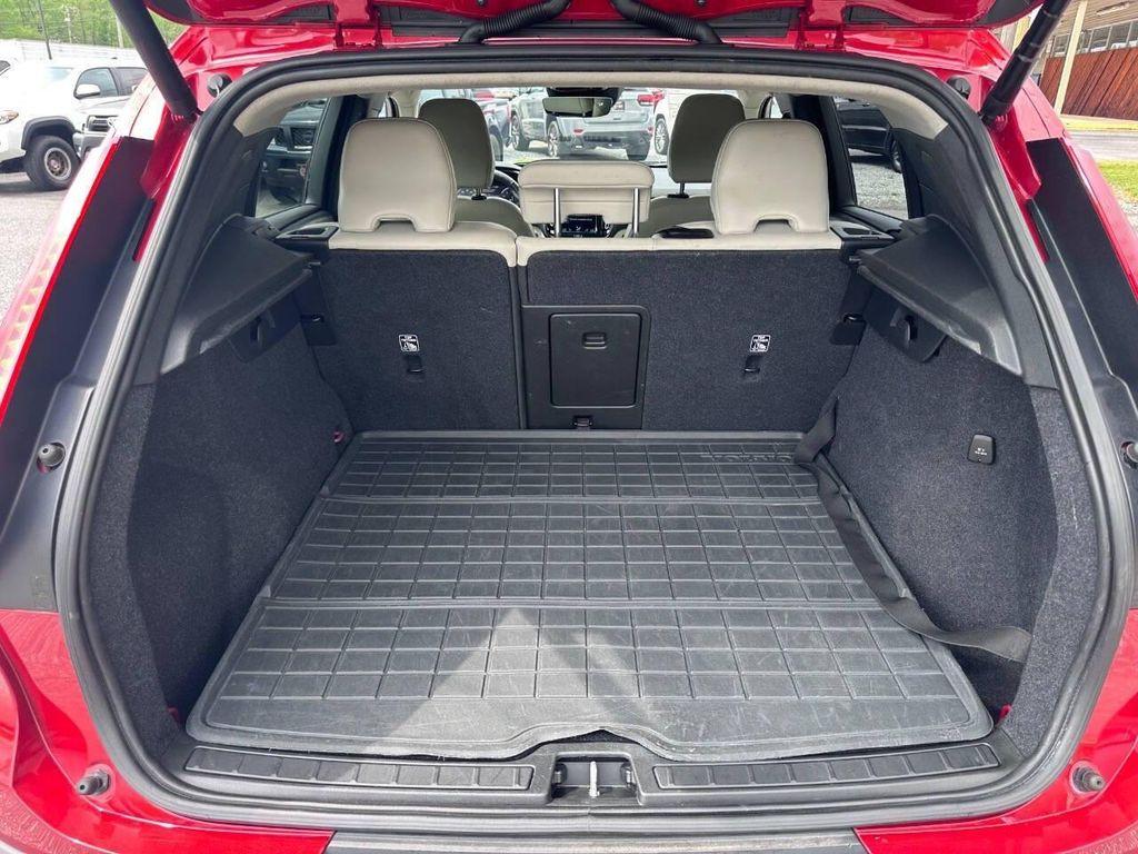 used 2019 Volvo XC40 car, priced at $14,900