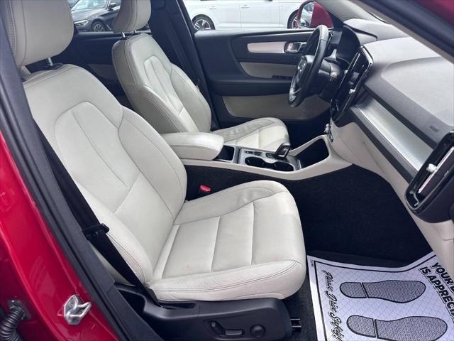used 2019 Volvo XC40 car, priced at $18,500