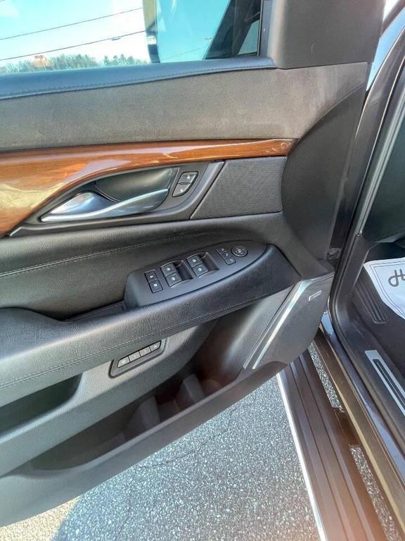 used 2016 Cadillac Escalade ESV car, priced at $26,900